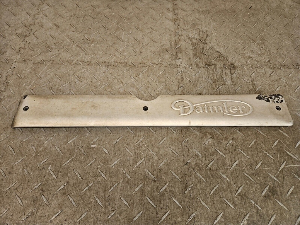 JAGUAR DAIMLER X300 COIL PACK COVER 4.0 AJ16 ENGINE CAM ROCKER NBC2570EB