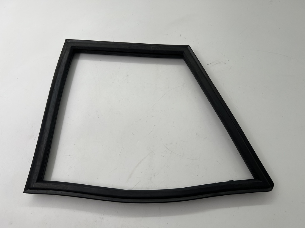 REAR LH XJS COUPE QUATER GLASS RUBBER SEAL