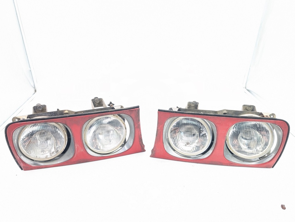 SET TWIN HEADLIGHTS FOR JAGUAR XJ40 XJ6 PAIR OF FRONT HEADLAMPS AND SURROUNDS