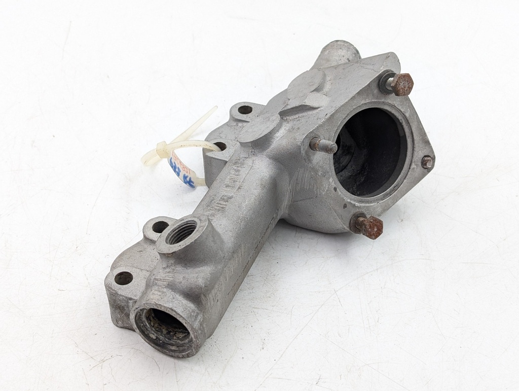 JAGUAR XJS 5.3 LITRE RIGHT FRONT WATER PIPE THERMOSTAT WATER RAIL EAC6821