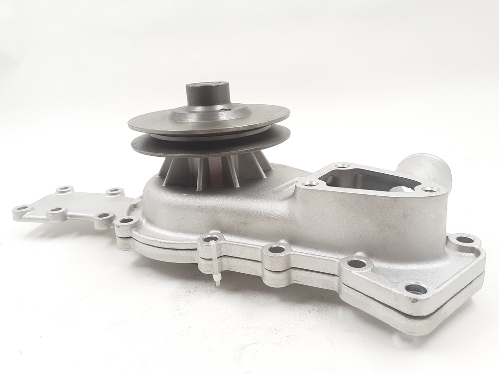5.3 6.0 XJ12 XJS V12 WATER PUMP NEW