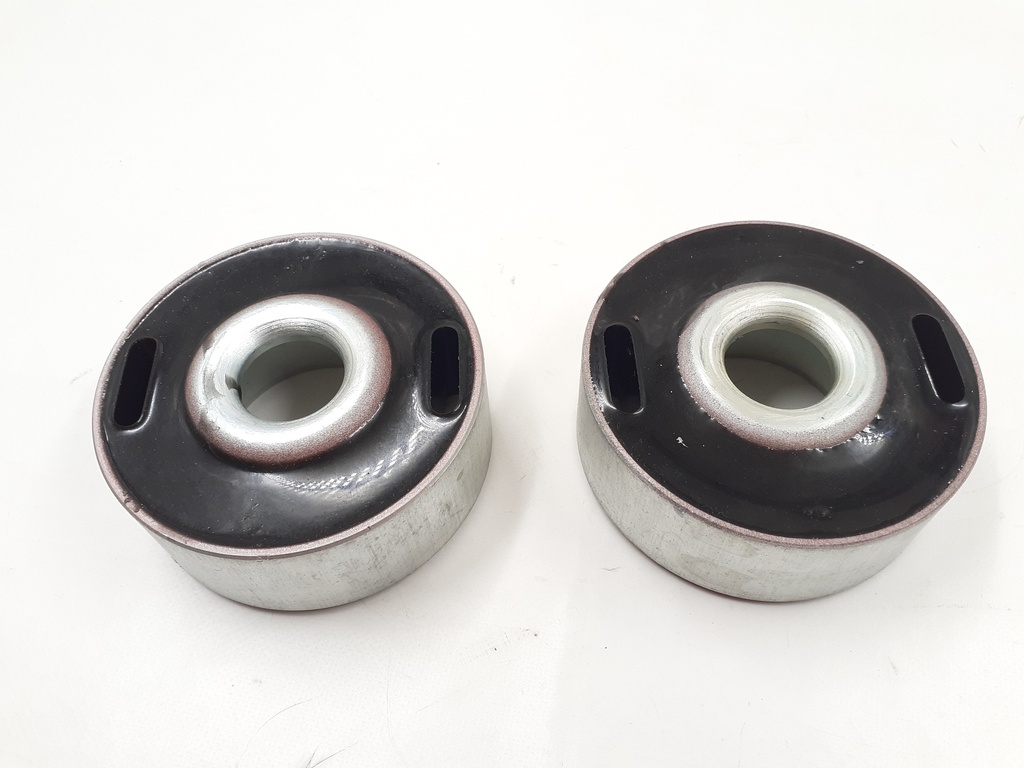 PAIR OF LARGE RADIUS ARM METALASTIC BUSHES POLY ROAD BLACK