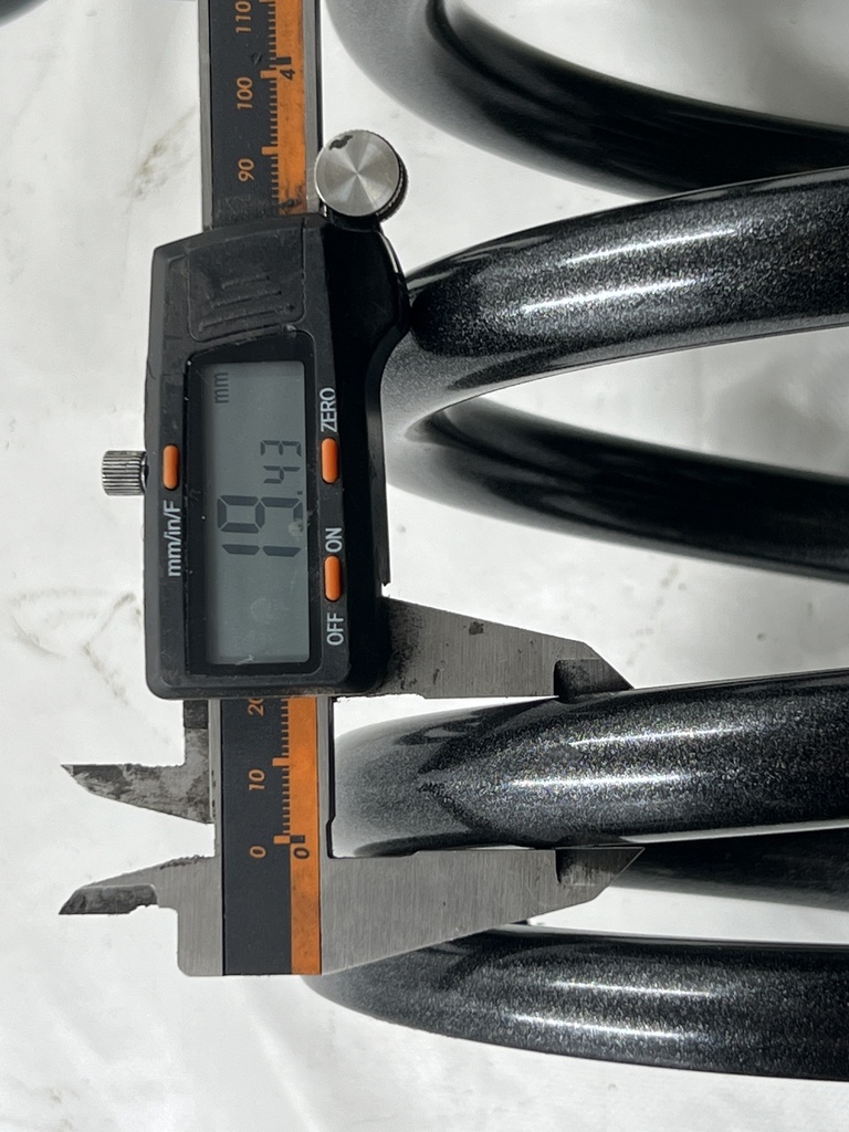 H&R FRONT XJ SPORT SPRING 40MM 216-135