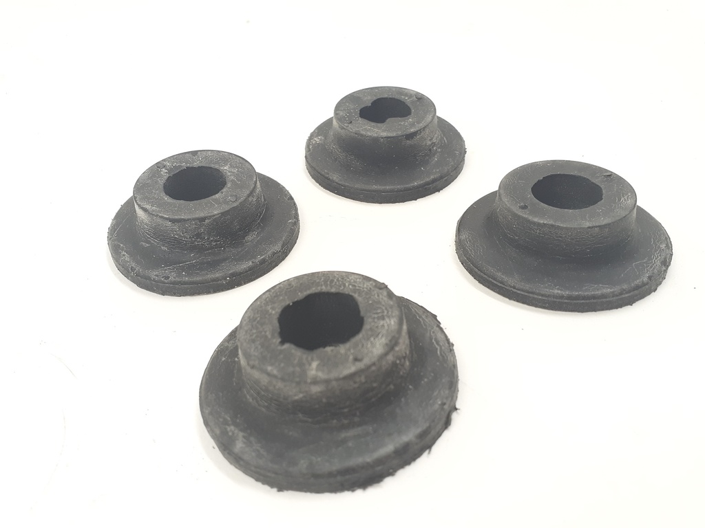 AFTERMARKET RADIATOR MOUNTING BUSH X300