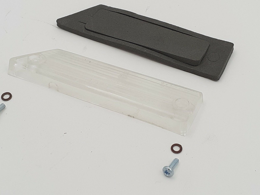 XJS PRE FACELIFT REAR NUMBER PLATE AND REVERSE LAMP SET