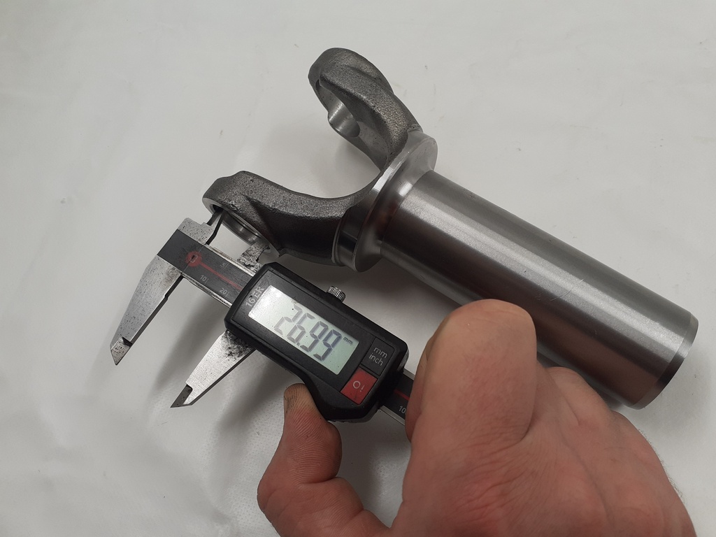 GETRAG PROPSHAFT REVERSE SLEEVE SLIP YOKE