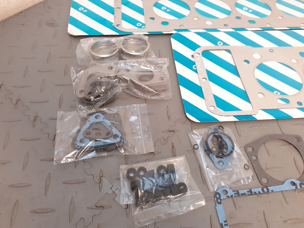 V12 HEADGASKET SET WITH PAYEN GASKETS