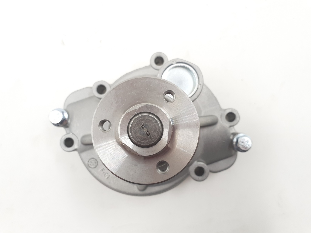V8 3.2 4.0 ENGINE WATER PUMP