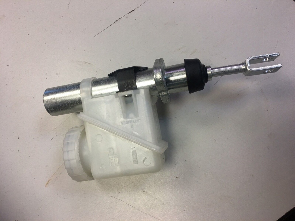XJS NON-ABS CLUTCH MASTER CYLINDER EARLY OEM