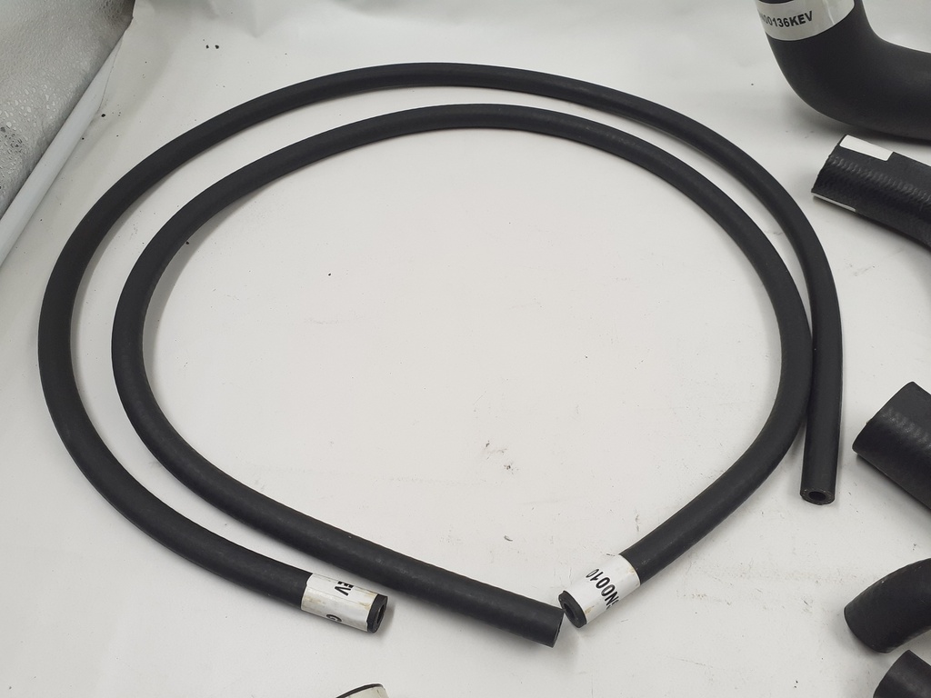 JAGUAR XJ12 SERIES 3 LATE SERIES 2 WATER COOLANT HOSE KIT