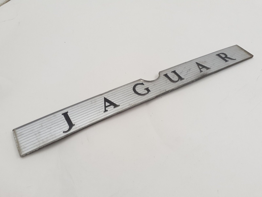 JAGUAR XJS PRE HE BOOT LID REAR TAILGATE PLINTH BADGE EMBLEM SCRIPT VINTAGE