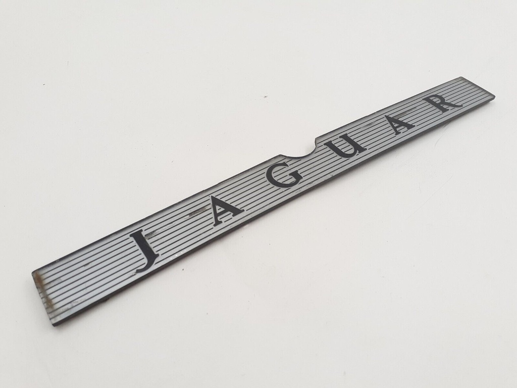 JAGUAR XJS PRE HE BOOT LID REAR TAILGATE PLINTH BADGE EMBLEM SCRIPT VINTAGE