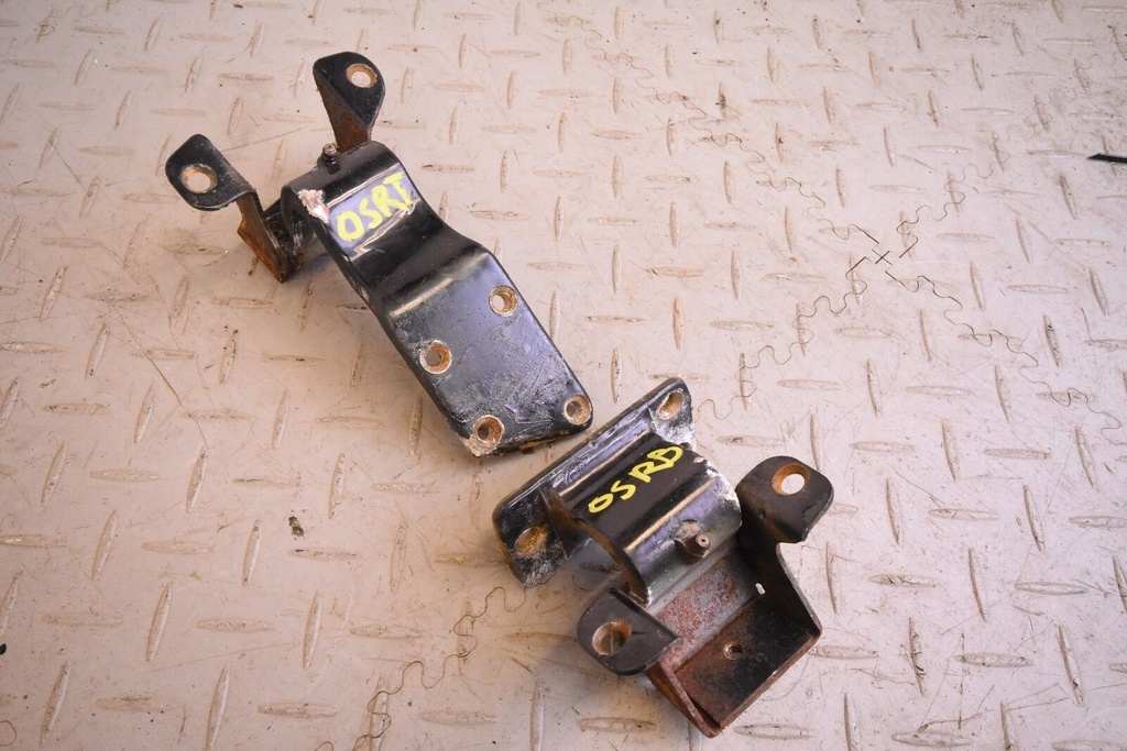 JAGUAR STYPE RH RIGHT O/S/R REAR DOOR HINGE HANGER BRACKET STAY TOP BOTTOM