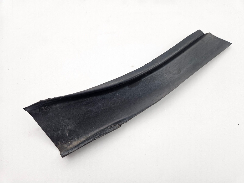 HEADLIGHT WATER DEFLECTER CHANNEL JAGUAR XK8 X100 RIGHT SIDE DRIVER LIGHT TRIM