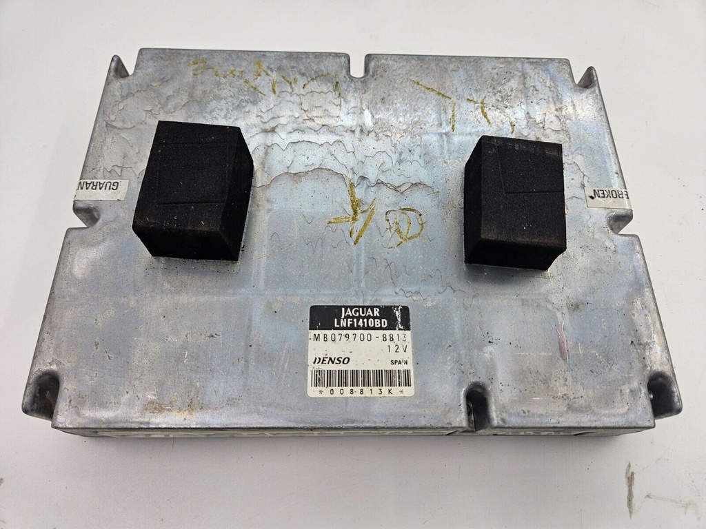 JAGUAR XK8 X308 ENGINE CONTROL UNIT ECU MODULE LNF1410BD DENSO 12V MB079700-8813