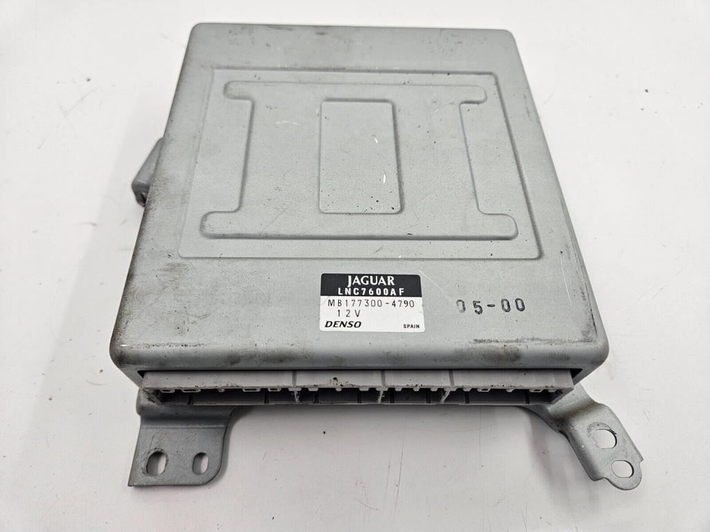 JAGUAR X100 XK8 BLOWER FAN ELECTRONIC CLIMATE CONTROL MODULE AIR CONDITIONG UNIT