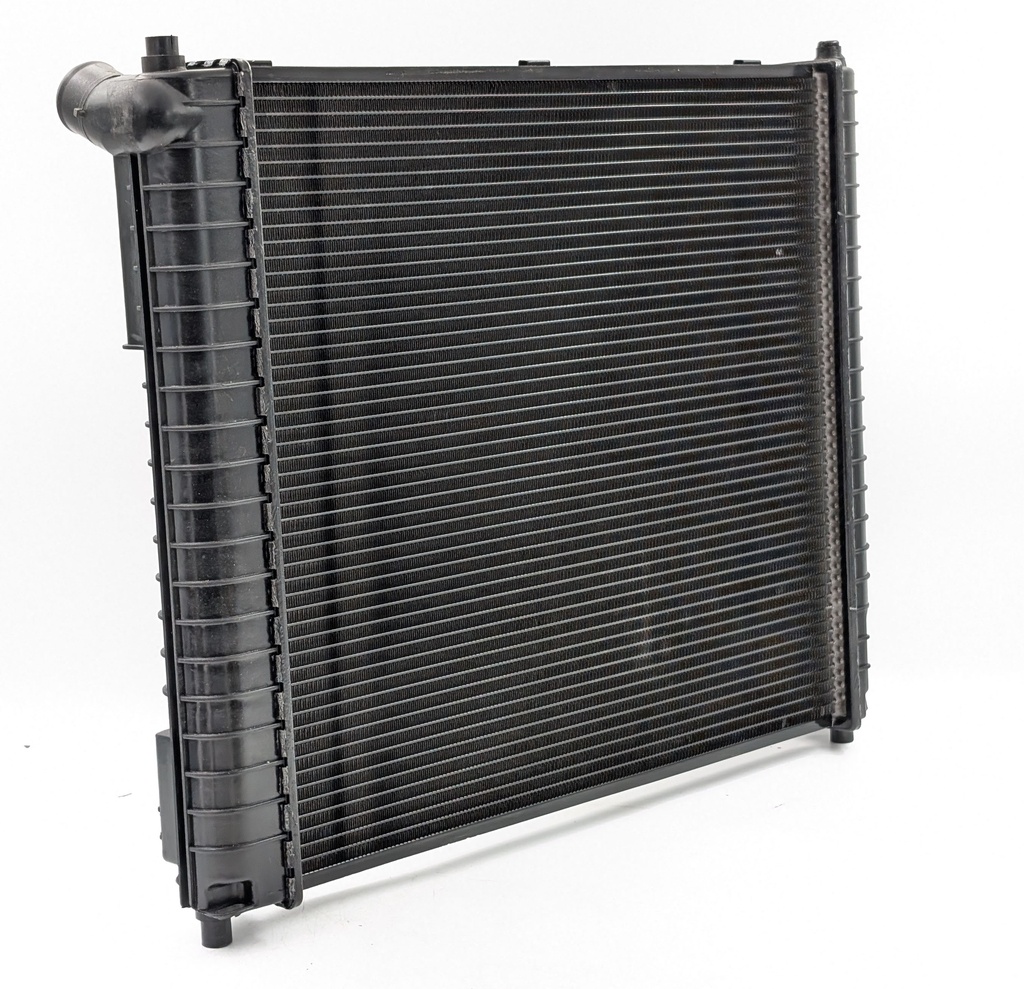 X300 AJ16 3.2 4.0 N/A ENGINE WATER RADIATOR