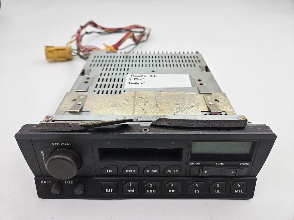 JAGUAR XJ6 XJ12 XJ40 EARLY RADIO HEAD UNIT PLAYER CASSETTE ENTERTAINMENT DBC3233