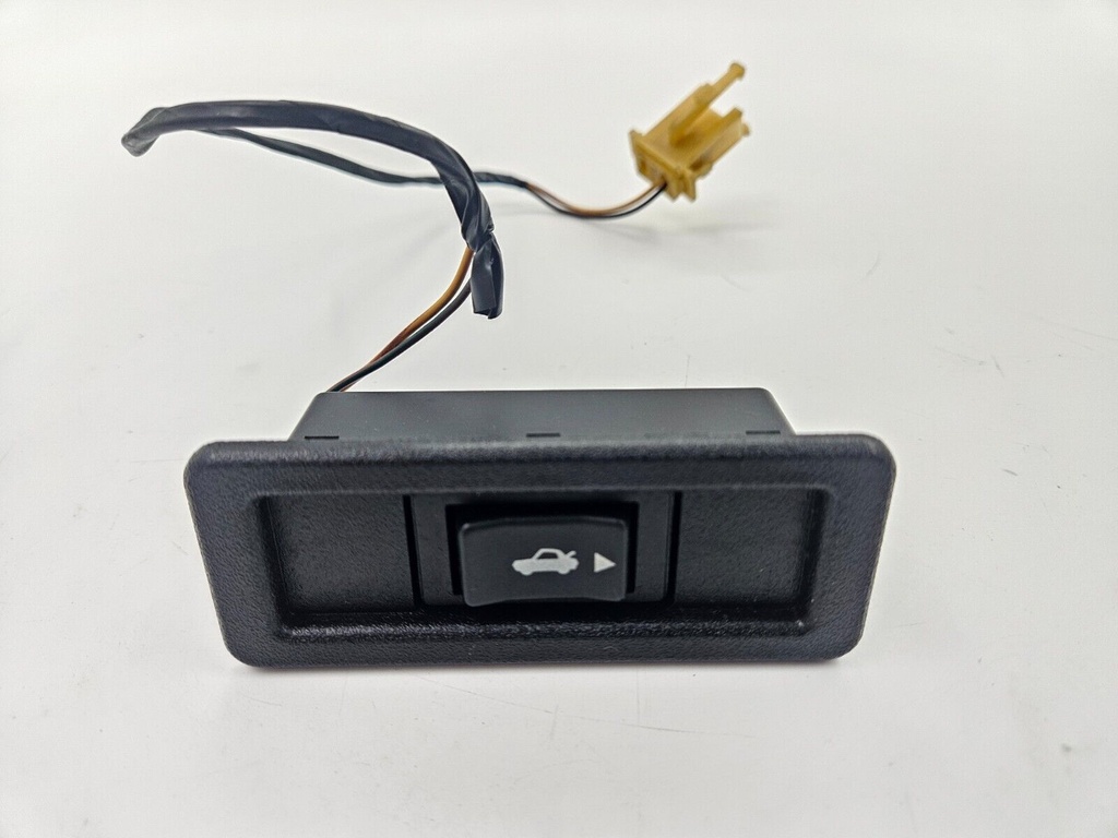 TRUNK RELEASE INHIBIT SWITCH JAGUAR XJ40 YELLOW PLUG BOOT BUTTON CONTROL DBC5028