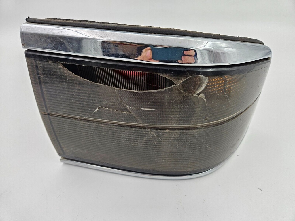 JAGUAR XJS FACELIFT REAR RIGHT BLACK LIGHT TAILGATE LAMP BOOT LID LENS OUTER