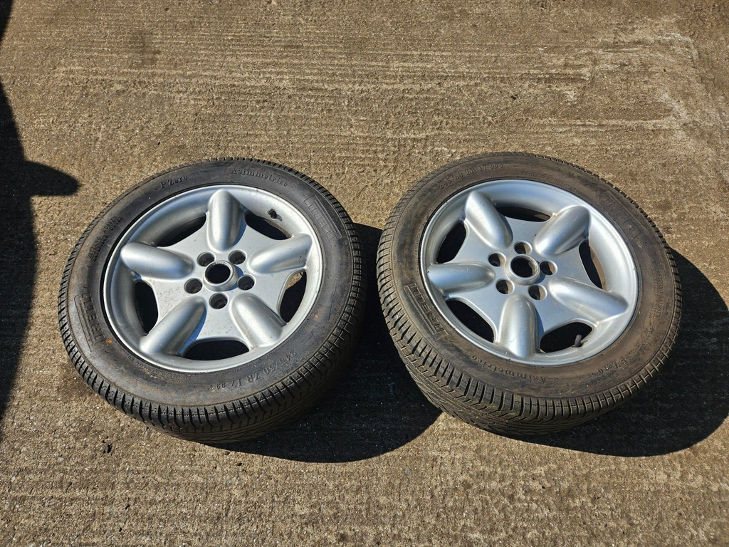 JAGUAR 17 INCH REVOLVER ALLOY WHEELS 8JX17INCHX33 WITH CENTRE CAPS MJA6116B PAIR
