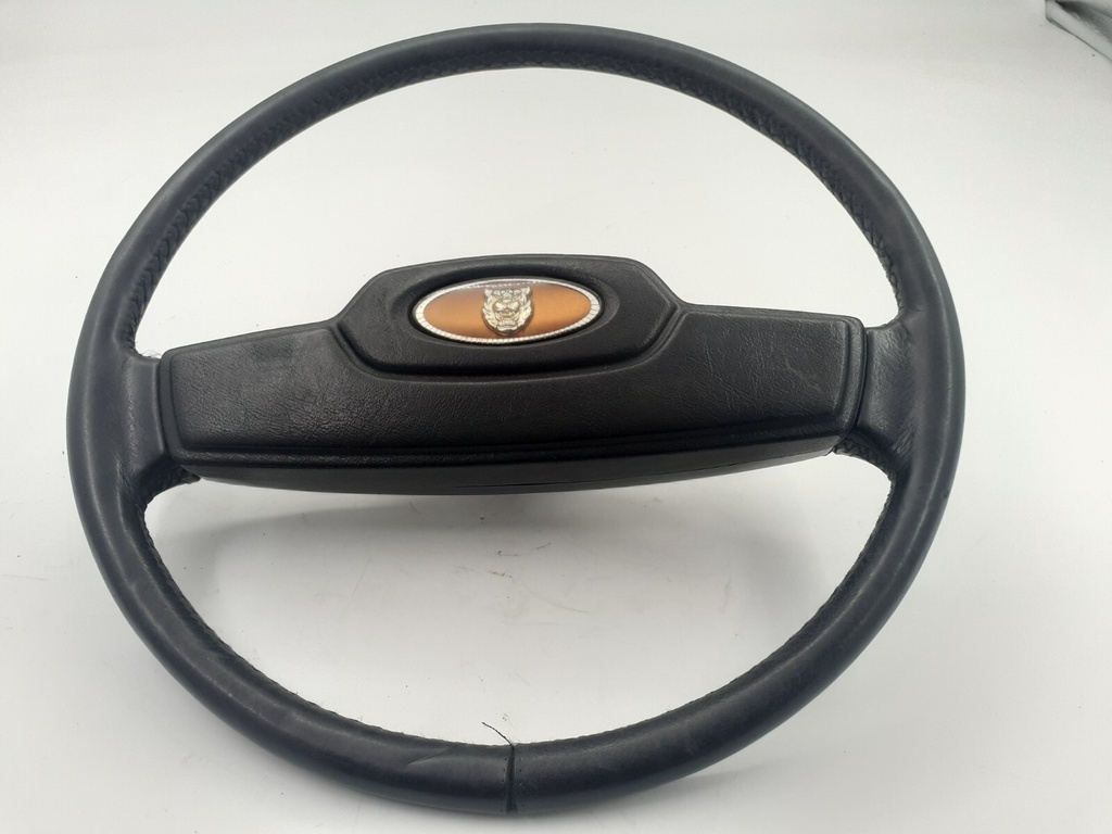 BLACK STEERING WHEEL JAGUAR XJS AND SERIES 3 EARLY NON TILT COLUMN USED GOOD