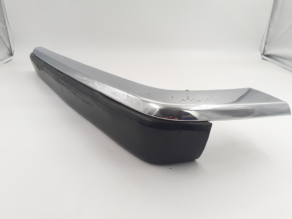 XJS REAR CORNER CHROME LEFT PASSENGER SIDE SECTION BUMPER WITH BLADE RUBBER