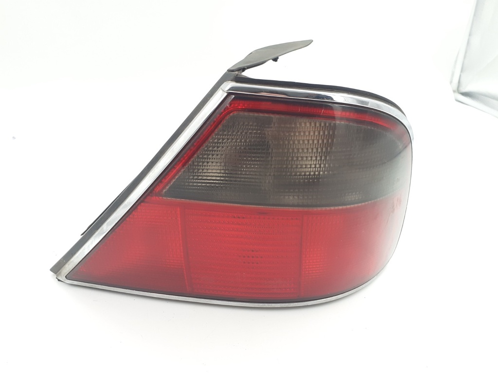 JAGUAR XJ8 X308 X300 XJ6 XJ12 RIGHT O/S REAR LIGHT LAMP LENS CHROME BEZEL LENS