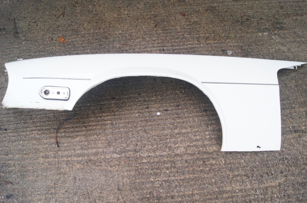JAGUAR XJS HE PRE FACELIFT US SPEC FRONT WING LEFT LH QUARTER FENDER PANEL