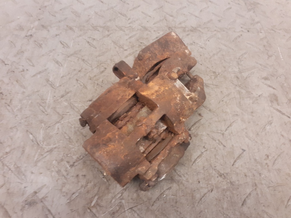 JAGUAR DUNLOP EARLY E TYPE 420 REAR HAND BRAKE CALIPERS DETACHABLE POT