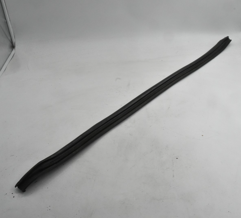 HEADER SEAL JAGUAR XJS FACELIFT TOP WINDSCREEN ROOF TRIM WEATHERSTRIP BEC25501