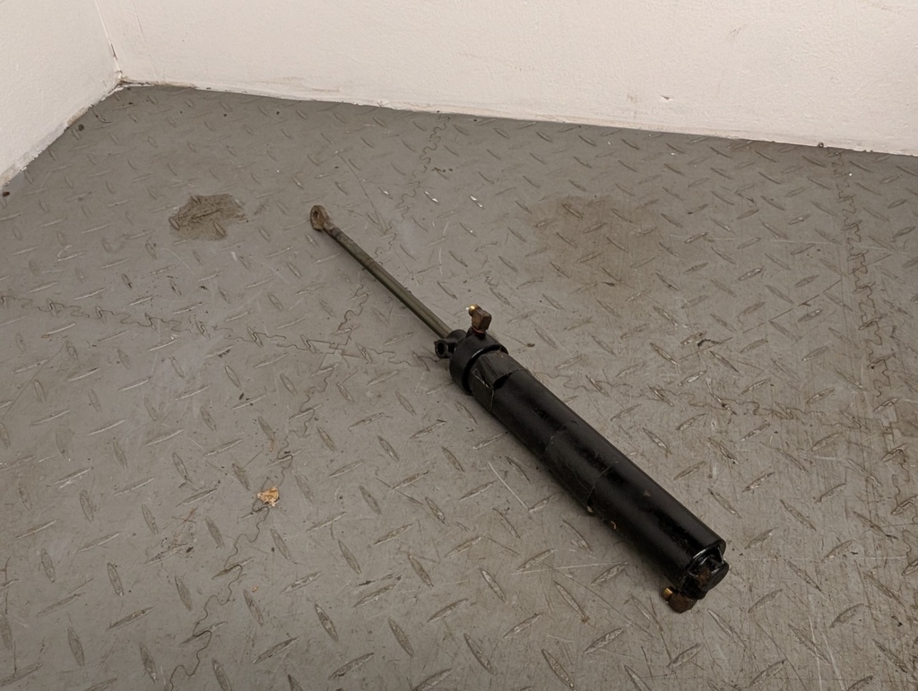 JAGUAR XJS CONVERTIBLE REAR HOOD LIFT RAM ACTUATOR HYDRAULIC CYLINDER