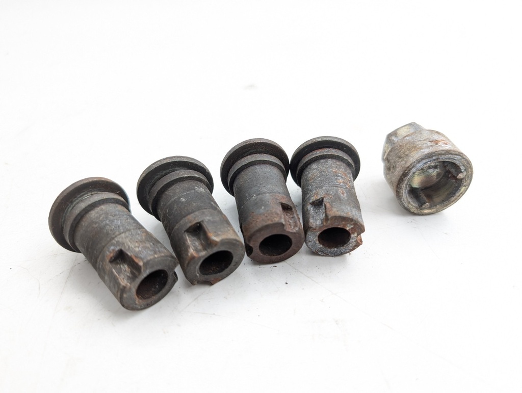 JAGUAR XJ8 XJR X308 XJ6 X300 XJS LONG LOCKING WHEEL NUT SET WITH KEY NO CAPS