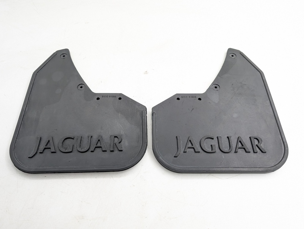 PAIR XJS PRE FACELIFT MUD FLAPS WHEEL TYRE ACCESSORIES RUBBER MUD GUARDS BCC6128