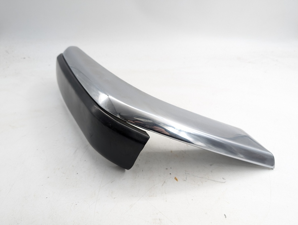 JAGUAR XJS FRONT O/S RIGHT DRIVERS BUMPER CHROME BLADE CORNER TRIM BEC14678