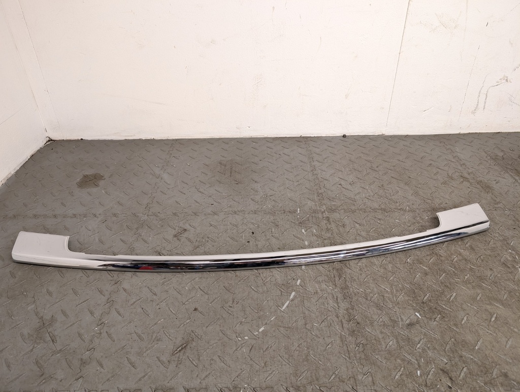 JAGUAR XJS HE FRONT BUMPER CENTRE CHROME FINISHER BLADE BCC3435 PRE FACELIFT