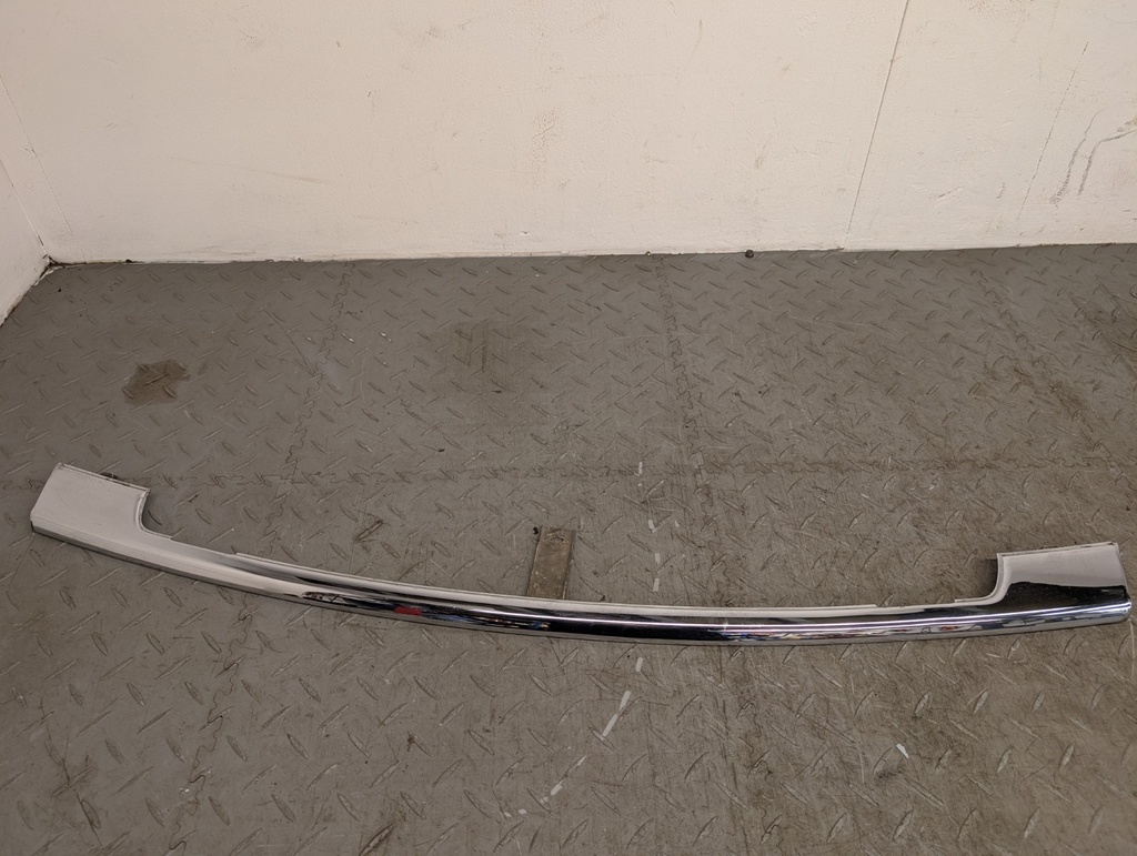JAGUAR XJS HE FRONT BUMPER CENTRE CHROME FINISHER BLADE BCC3435 PRE FACELIFT