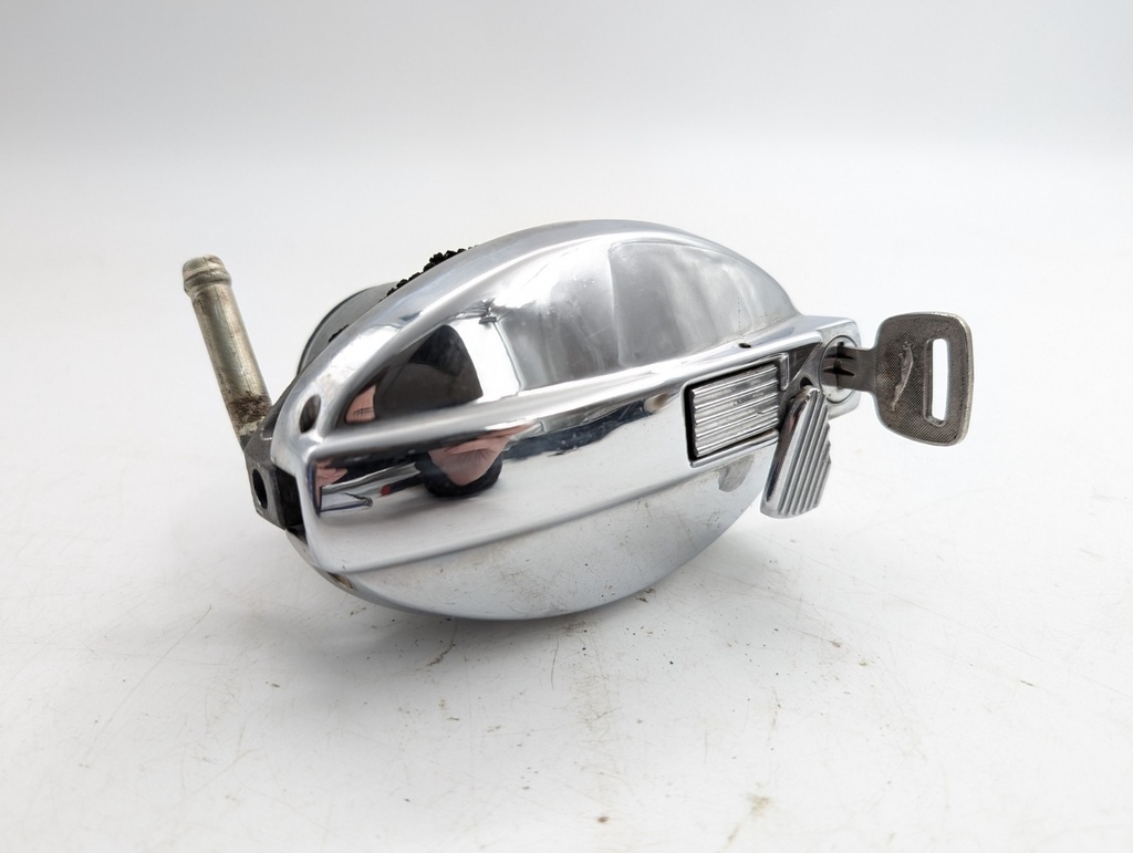 Jaguar XJS CONVERTIBLE CHROME FUEL DOOR GAS CAP DOOR WITH KEY