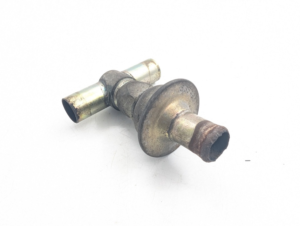 XJS SERIES 3 5.3 EBC10196 CHECK VALVE WITH EAC3714 T-PIECE