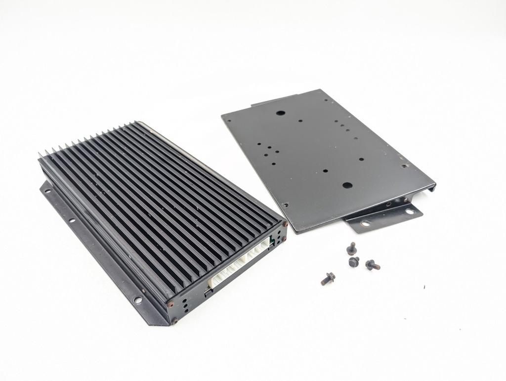 JAGUAR X300 XJ AUDIO HK AMPLIFIER SPEAKER MODULE HARMON KARDON LNA4170AB