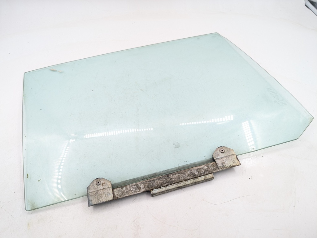 JAGUAR SERIES 3 XJ6 XJ12 RIGHT HAND REAR WINDOW DOOR GLASS TINTED BAC1086