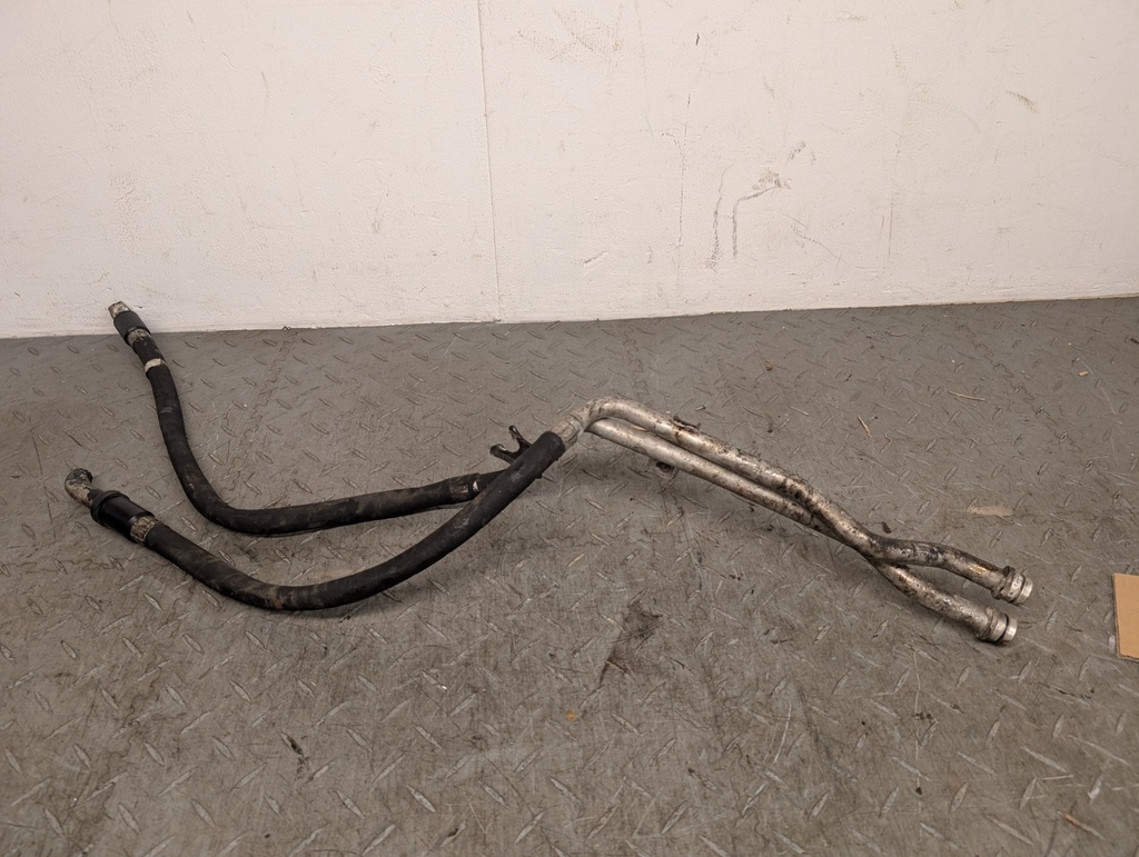 JAGUAR XJ X300 6.0 LITRE V12  ENGINE BAY OIL COOLER PIPES MMC7460 MMC7461