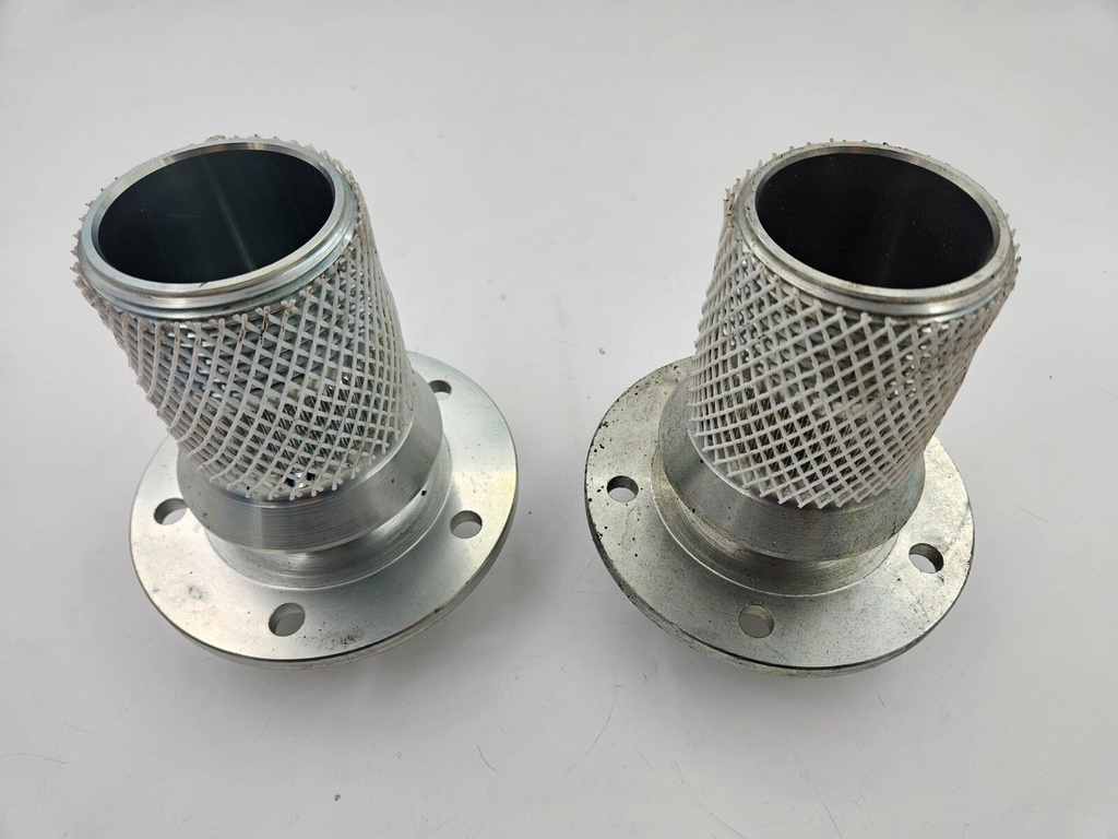 JAGUAR MK 2 SPLINED HUBS REAR AXLE 4HA PAIR LEFT RIGHT NOS