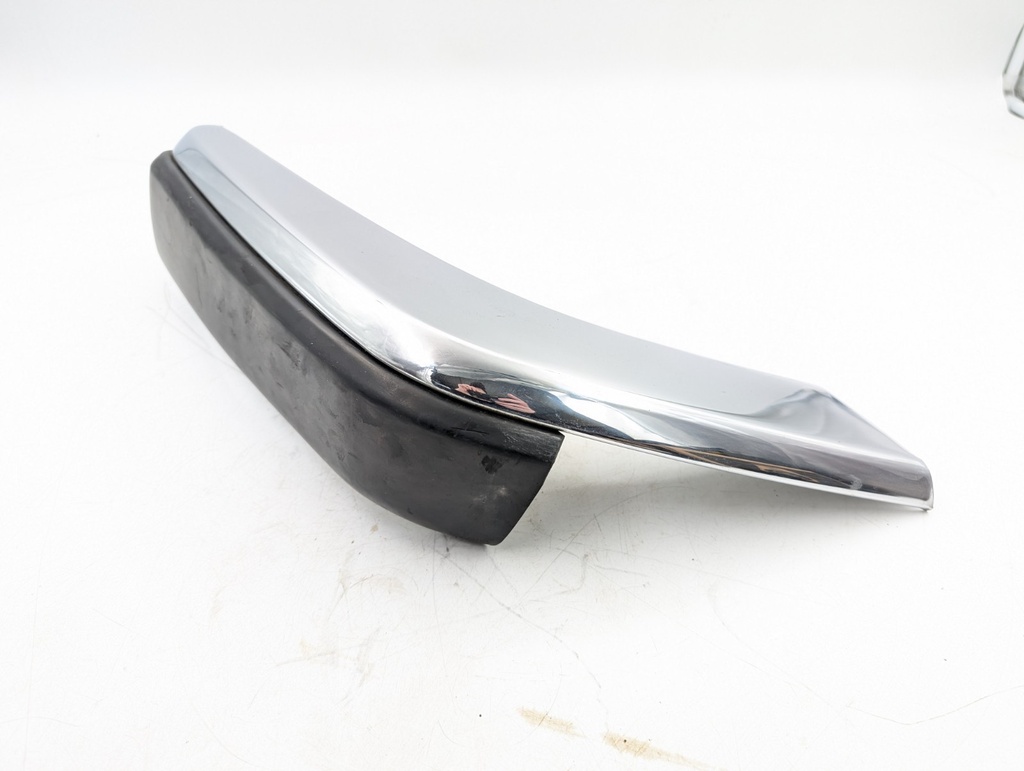 JAGUAR XJS FRONT O/S RIGHT DRIVERS BUMPER CHROME BLADE CORNER TRIM BEC14678