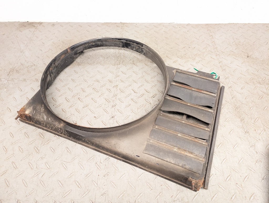 Jaguar XJS 4.0 LITRE FAN COWLING SURROUND COWL FAN SURROUND CBC7427