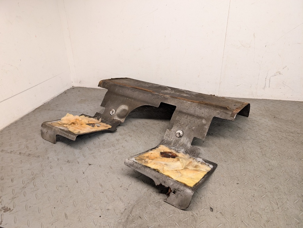JAGUAR XJS V12 HE EXHAUST BOOT HEAT SHIELD UNDER CARPET INSULATION LINER