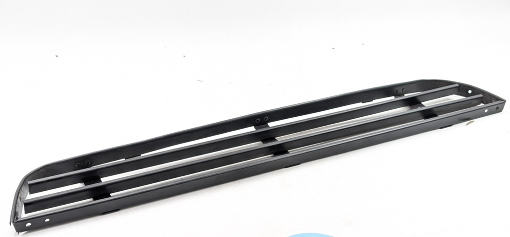 JAGUAR XJS PRE FACELIFT FRONT LOWER GRILLE RADIATOR STONEGUARD ASSEMBLY BEC21572