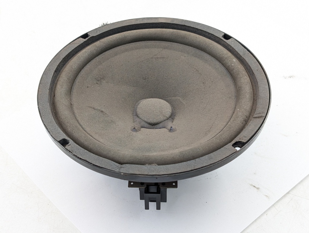 HARMAN KARDON RIGHT OR LEFT SPEAKER JAGUAR X308 PREMIUM SOUND LNC4140BA