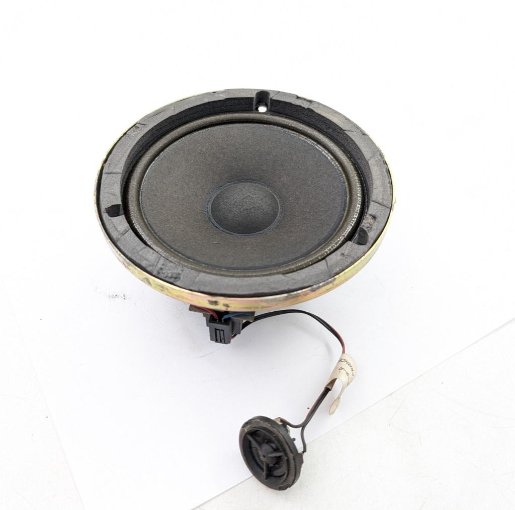 HARMAN/KARDON DOOR SPEAKER JAGUAR X300 PREMIUM SOUND SYSTEM LNA4140AA
