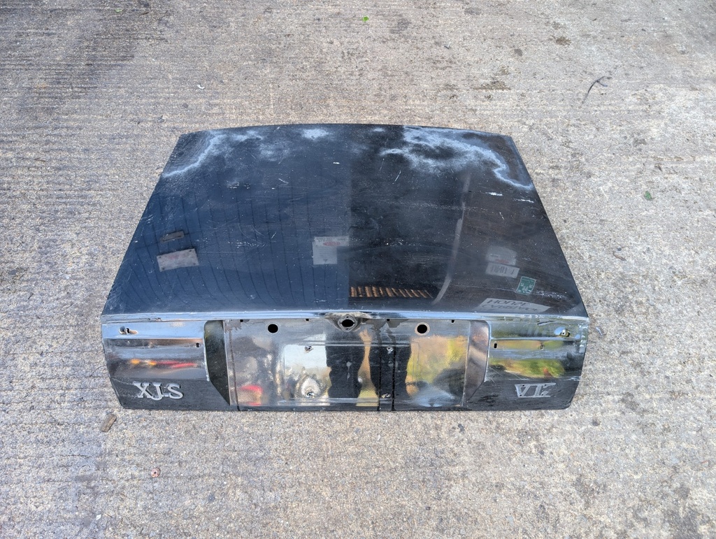 JAGUAR XJS PRE FACELIFT CONVERTIBLE COUPE REAR BOOT LID TRUNK LID PANEL BJC1524